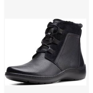 Clarks Women's Cora Chai Ankle Black Boots Size 7